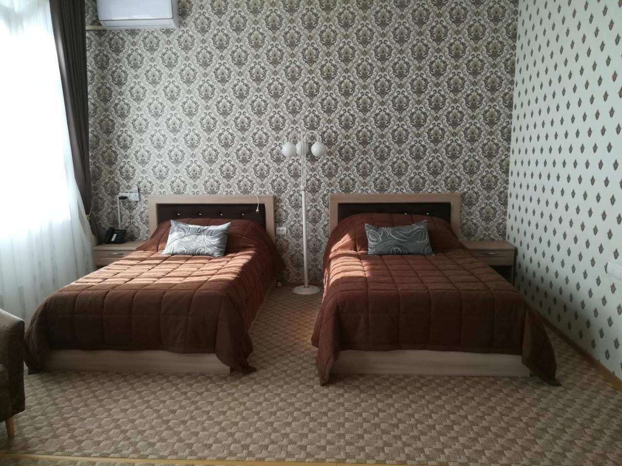 Hotel Bahetle Ekibastuz Eksteriør billede
